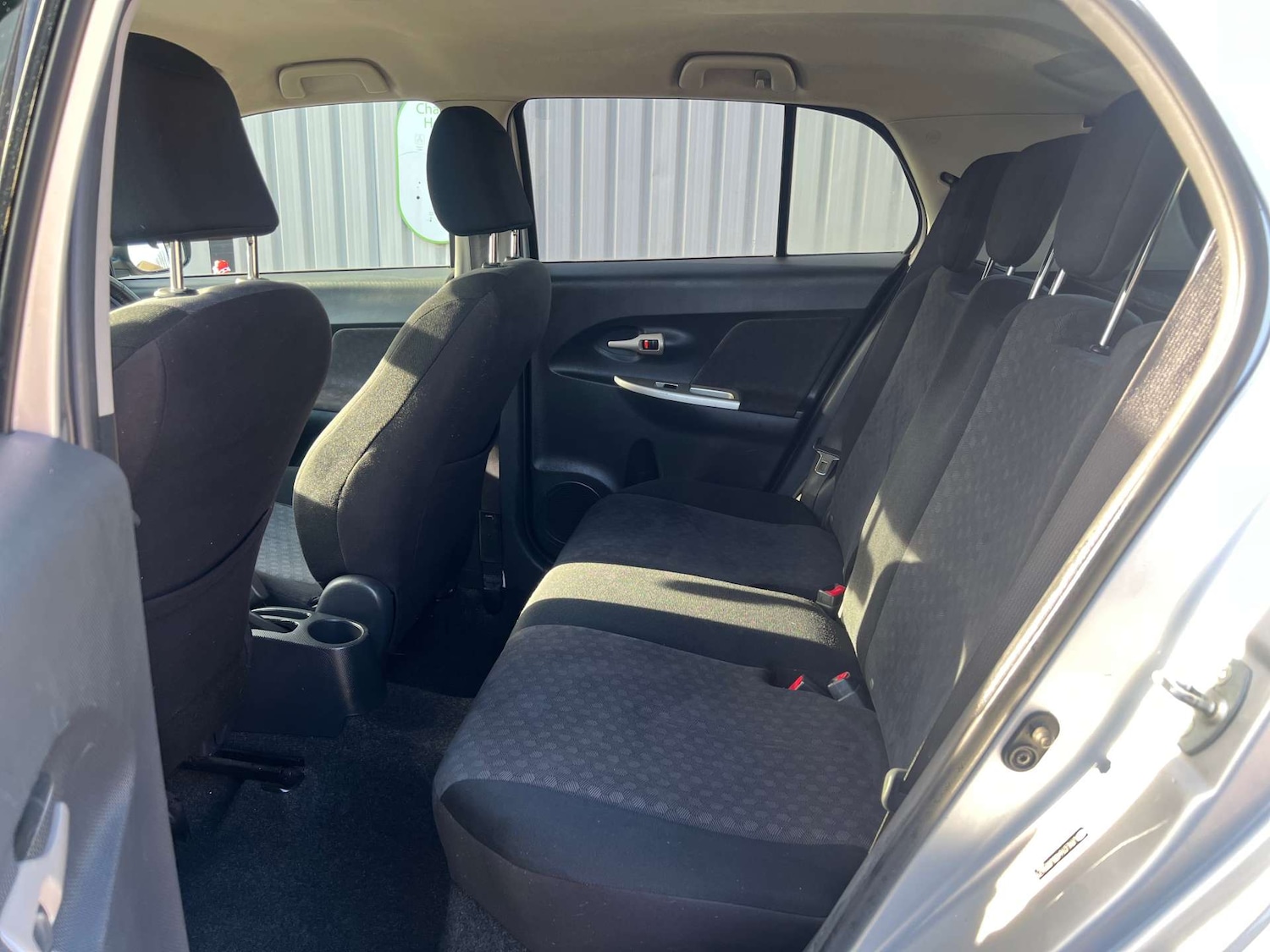 Used Toyota Urban Cruiser 2010 for sale - 77630695: Photo 21