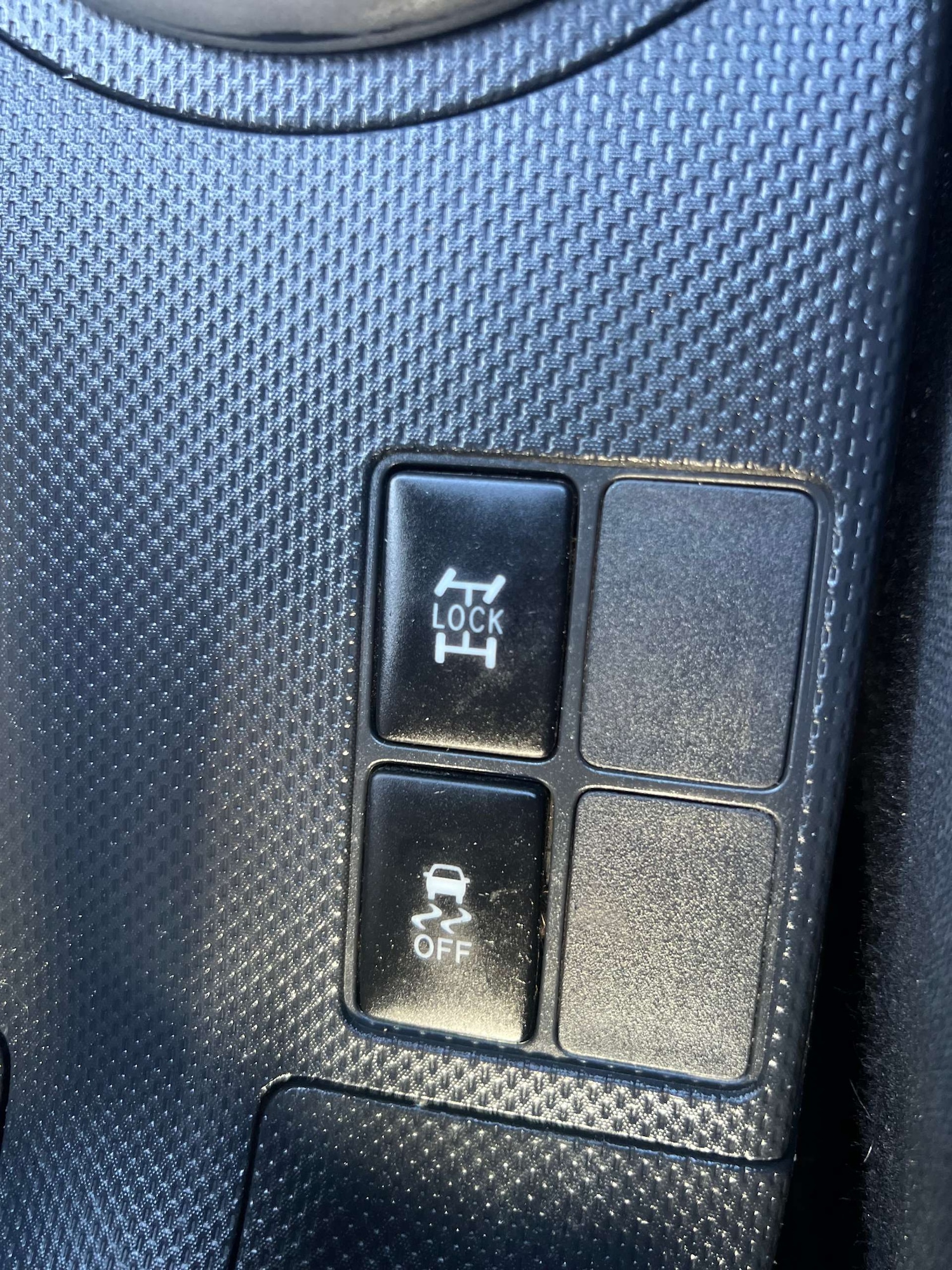 Used Toyota Urban Cruiser 2010 for sale - 77630695: Photo 32