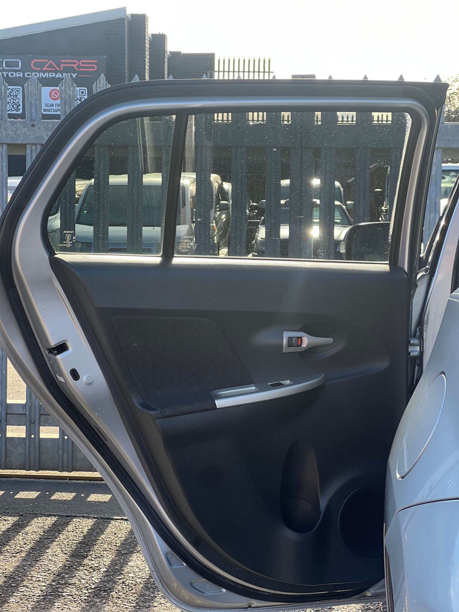 Used Toyota Urban Cruiser 2010 for sale - 77630695: Photo 39