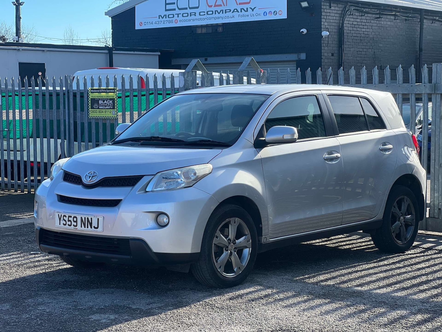 Used Toyota Urban Cruiser 2010 for sale - 77630695: Photo 4