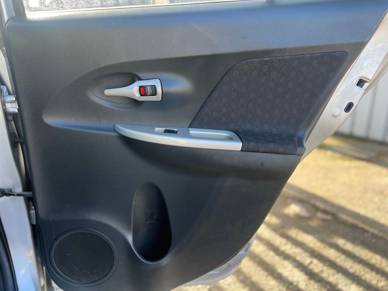 Used Toyota Urban Cruiser 2010 for sale - 77630695: Photo 43