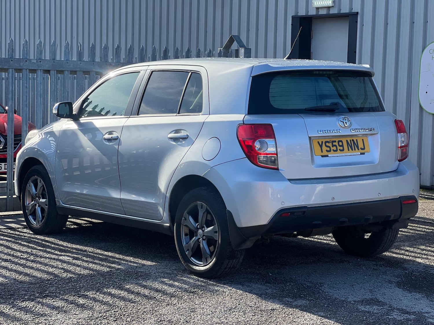 Used Toyota Urban Cruiser 2010 for sale - 77630695: Photo 6