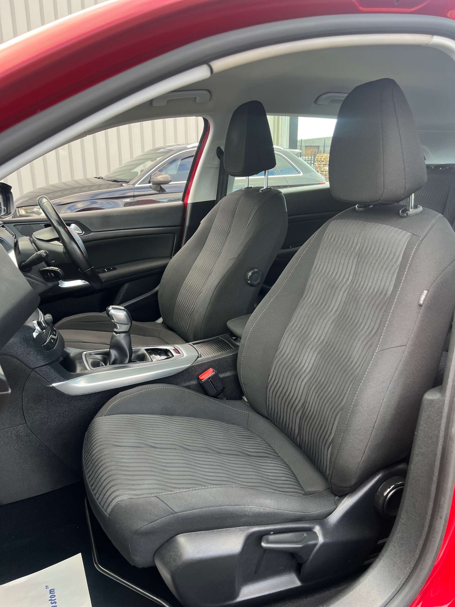 Used Peugeot 308 2015 for sale - 76519230: Photo 21