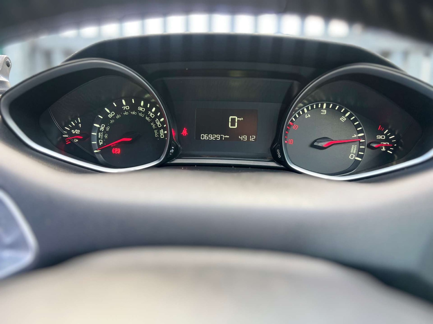 Used Peugeot 308 2015 for sale - 76519230: Photo 31