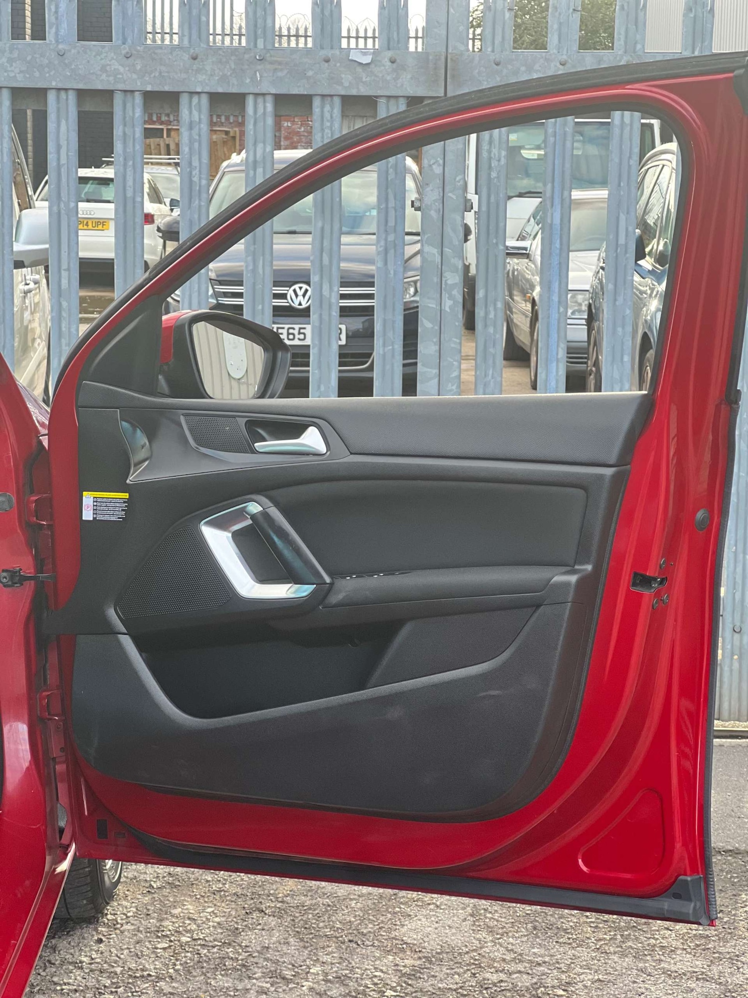 Used Peugeot 308 2015 for sale - 76519230: Photo 45