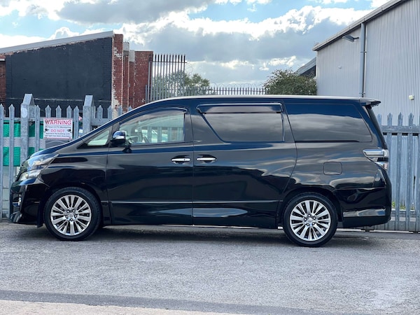 Used Toyota Vellfire 2014 for sale - 76068176: Photo 11