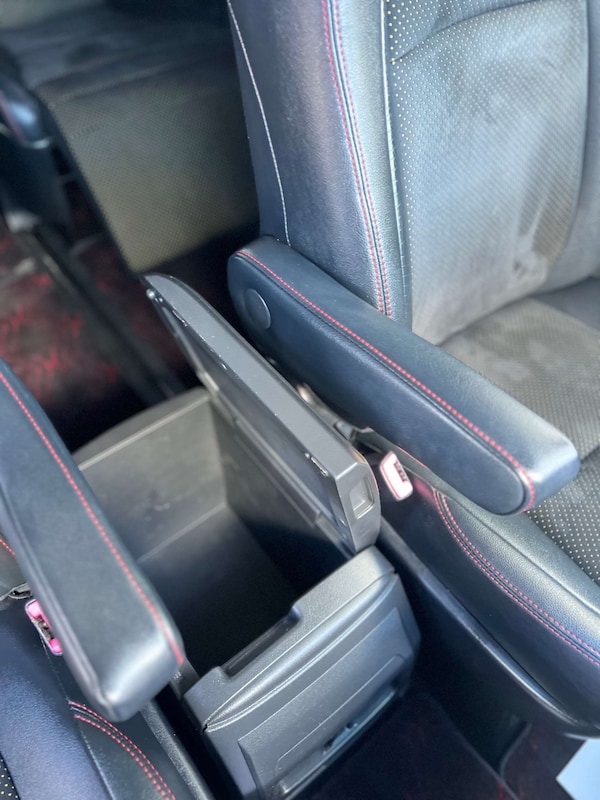 Used Toyota Vellfire 2014 for sale - 76068176: Photo 35