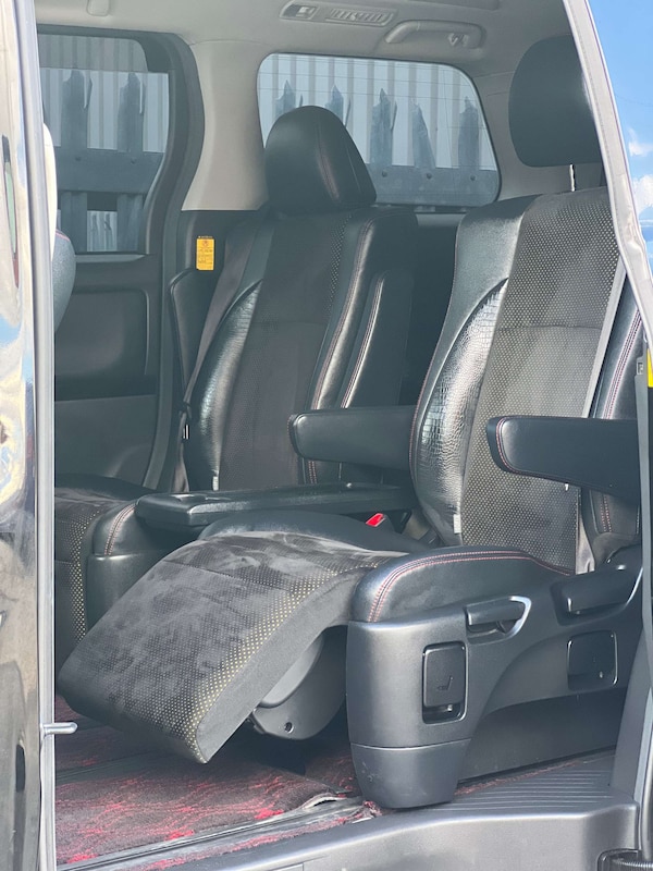 Used Toyota Vellfire 2014 for sale - 76068176: Photo 3