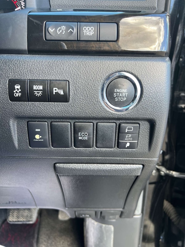 Used Toyota Vellfire 2014 for sale - 76068176: Photo 49