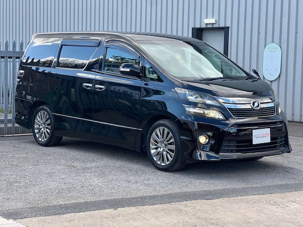 Used Toyota Vellfire 2014 for sale - 76068176: Photo 4