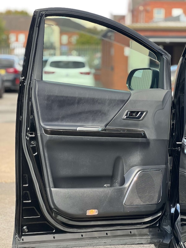 Used Toyota Vellfire 2014 for sale - 76068176: Photo 58
