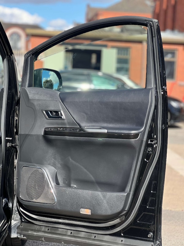 Used Toyota Vellfire 2014 for sale - 76068176: Photo 59