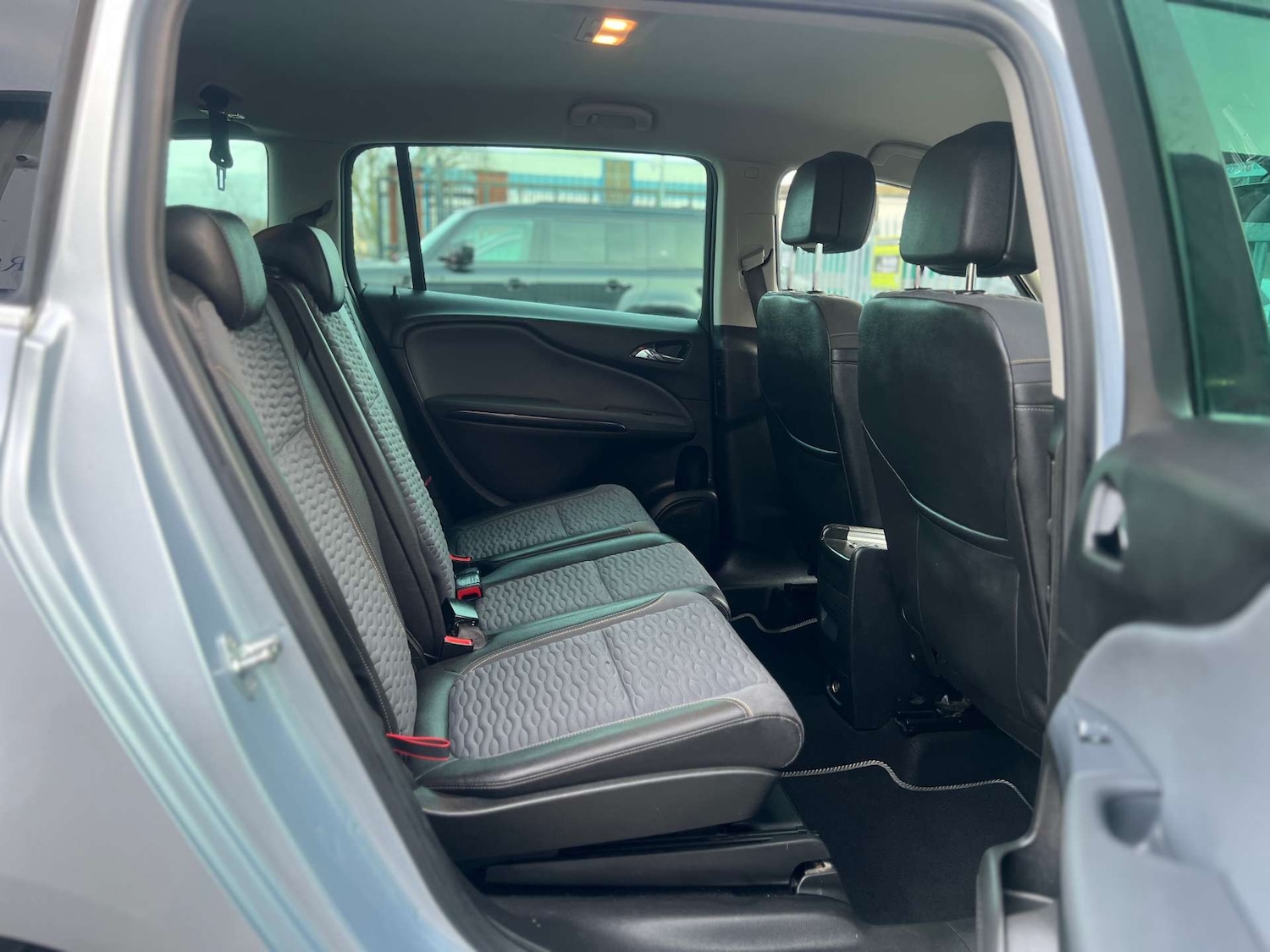 Used Vauxhall Zafira Tourer 2014 for sale - 77590586: Photo 27