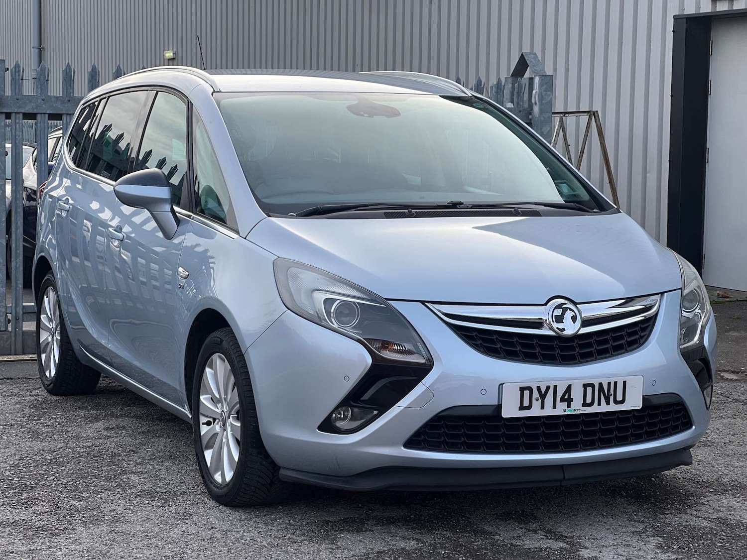 Used Vauxhall Zafira Tourer 2014 for sale - 77590586: Photo 3