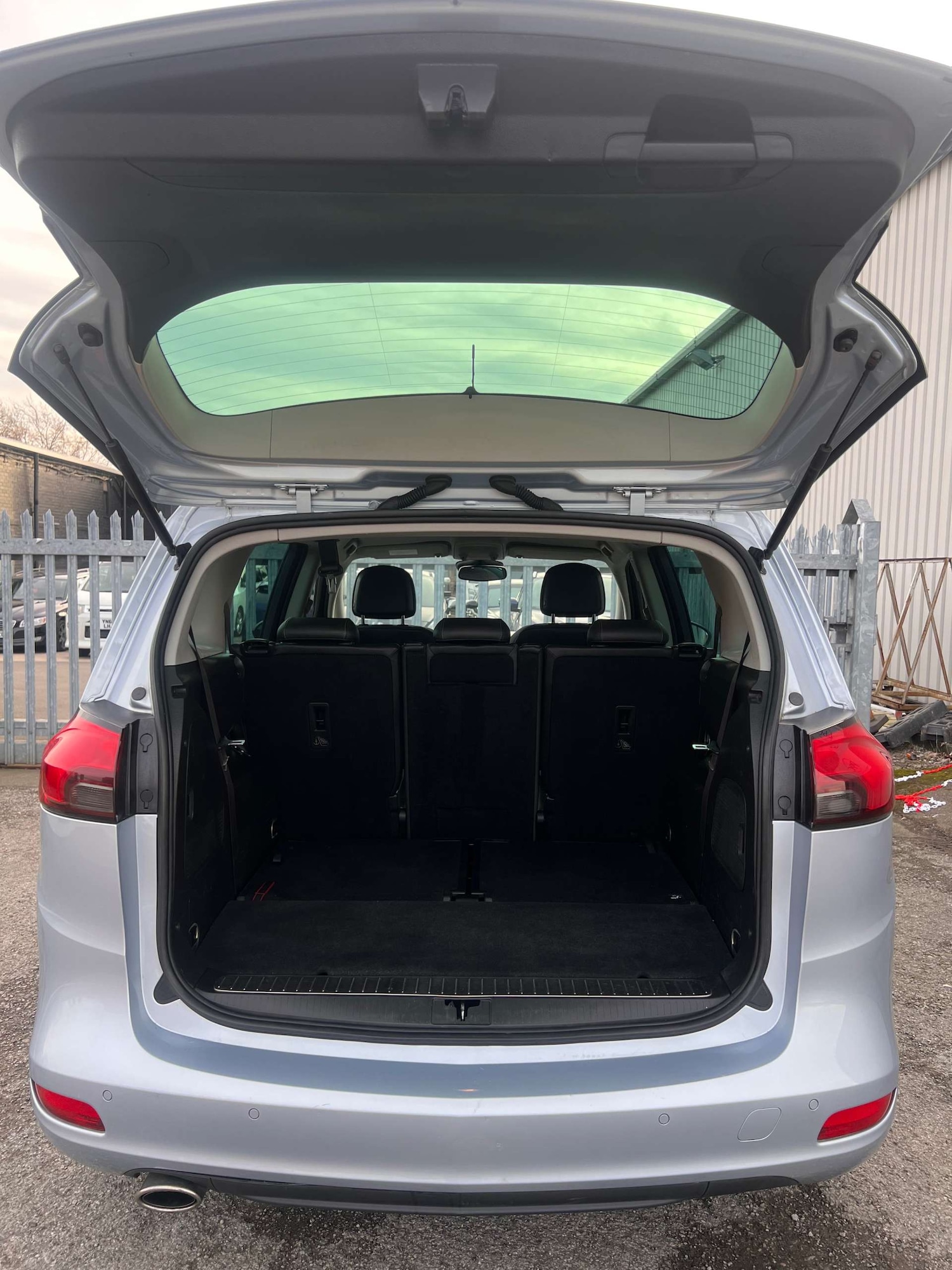 Used Vauxhall Zafira Tourer 2014 for sale - 77590586: Photo 62