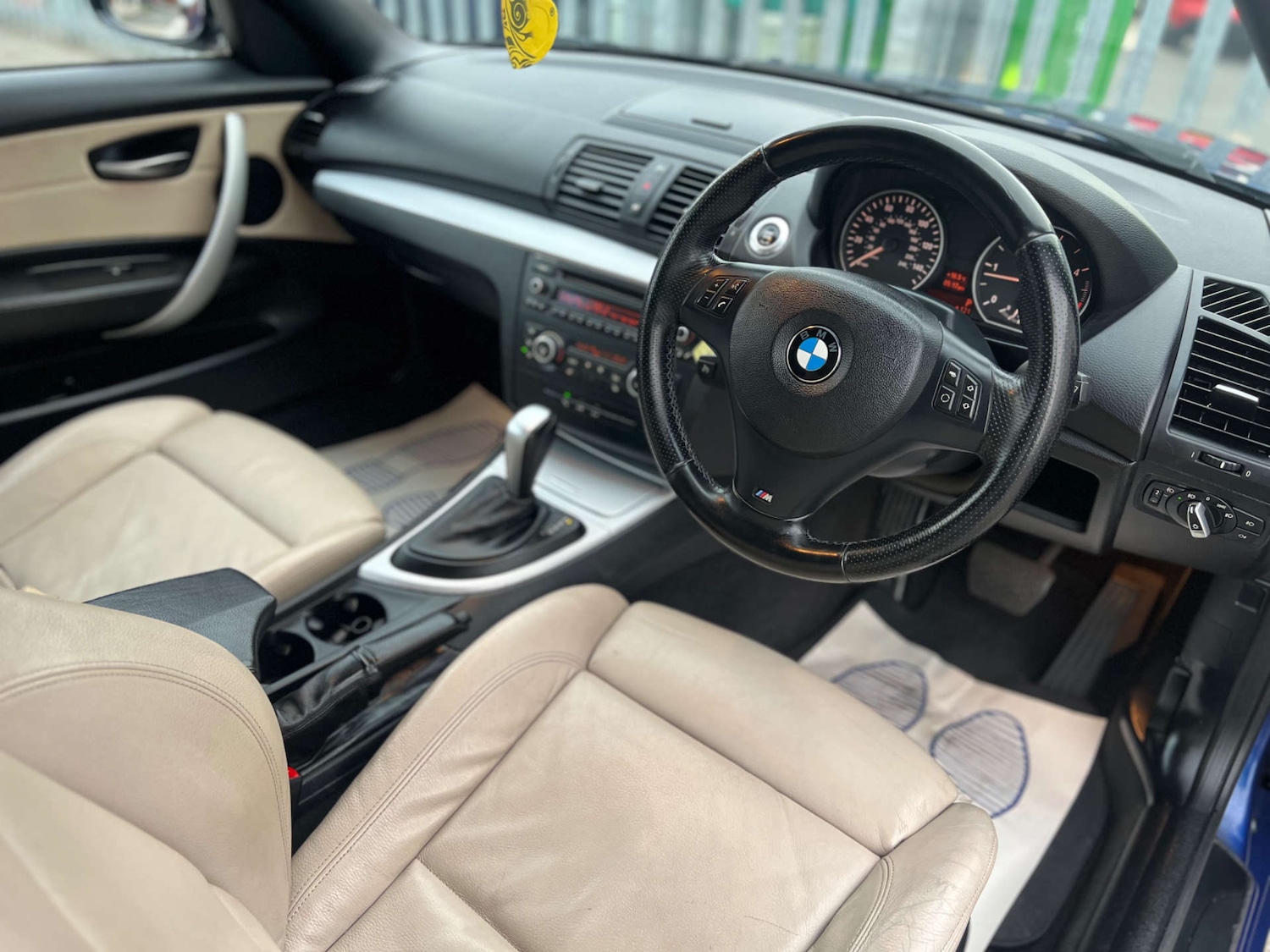 Used BMW 1 Series 2012 for sale - 76602136: Photo 2