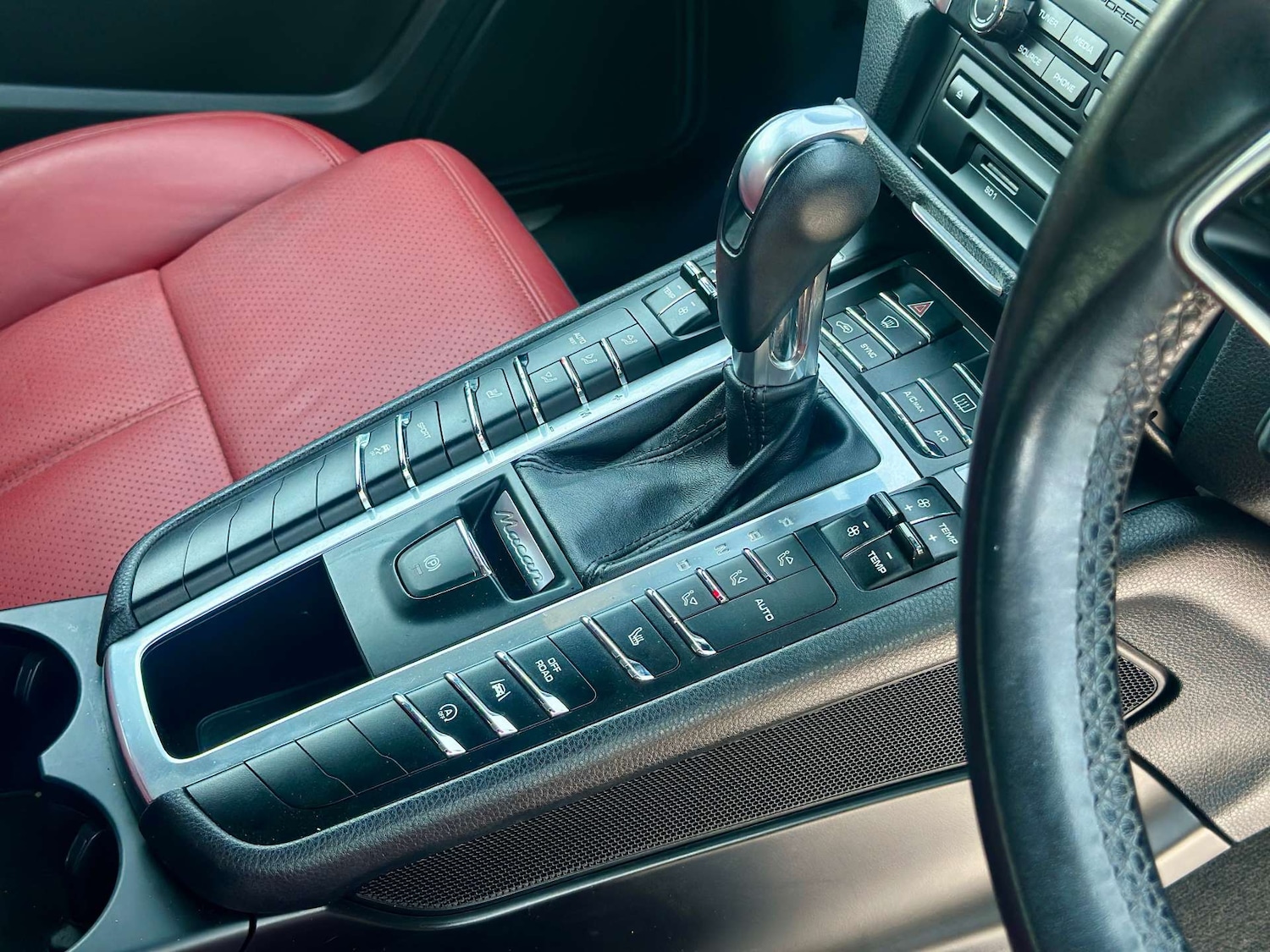 Used Porsche Macan 2016 for sale - 76591218: Photo 47