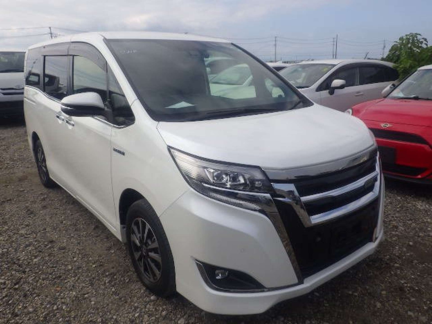 Used Toyota Voxy 2019 for sale - 77110165: Photo 1