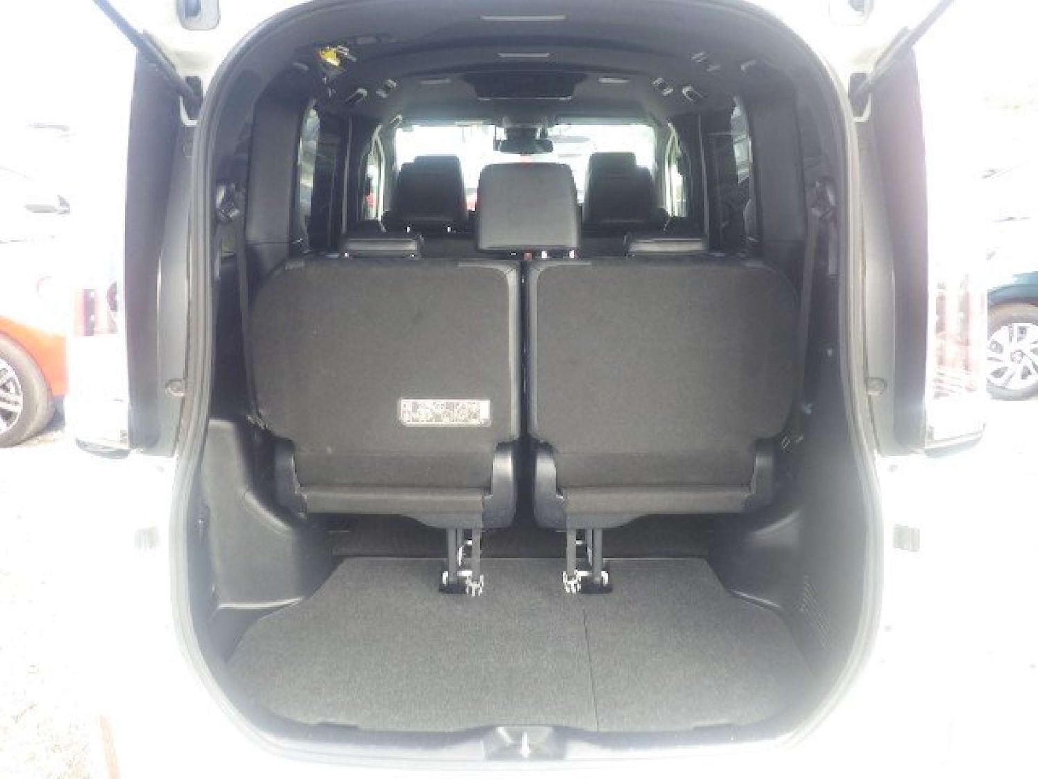 Used Toyota Voxy 2019 for sale - 77110165: Photo 13