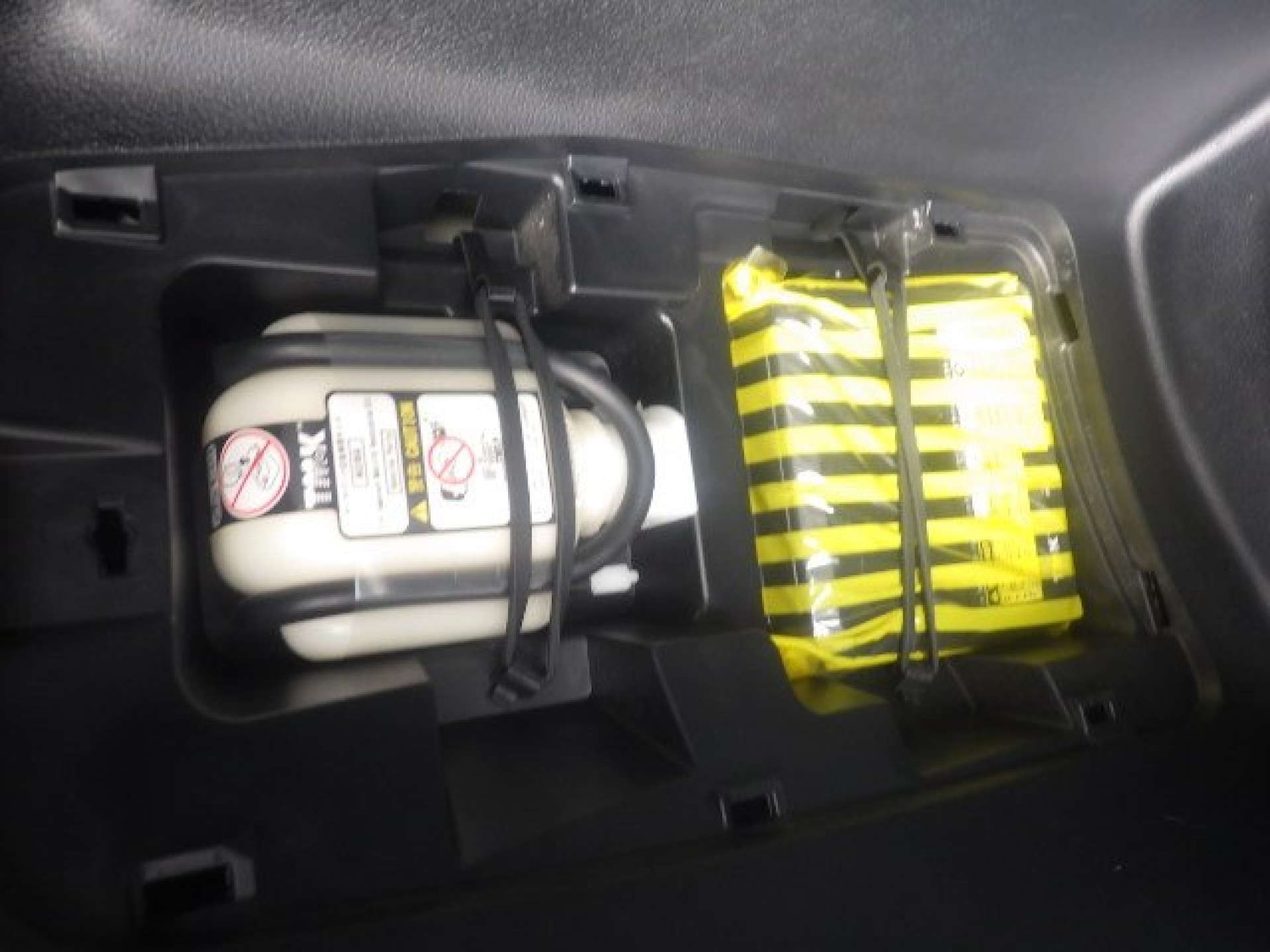 Used Toyota Voxy 2019 for sale - 77110165: Photo 15