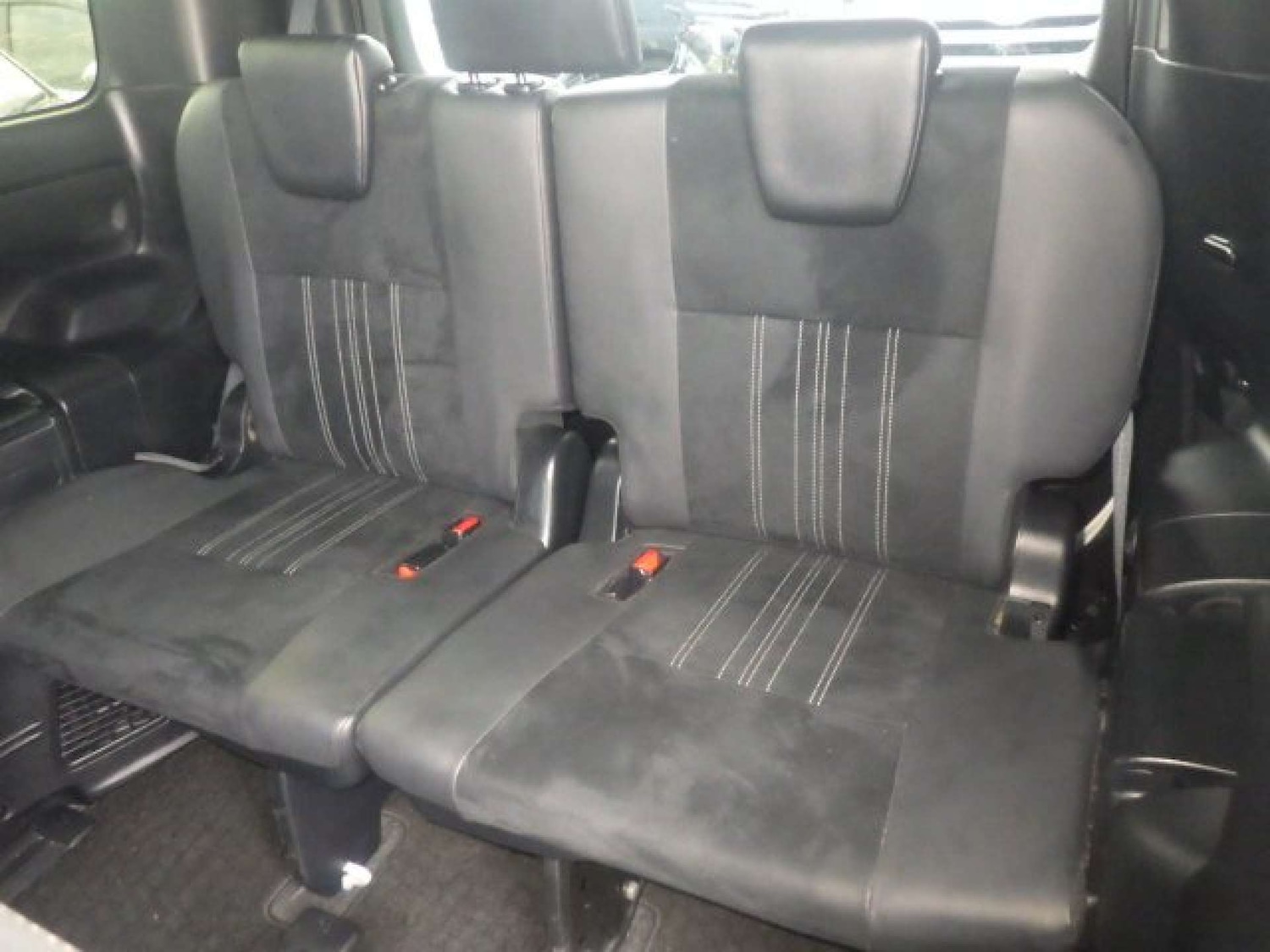 Used Toyota Voxy 2019 for sale - 77110165: Photo 3