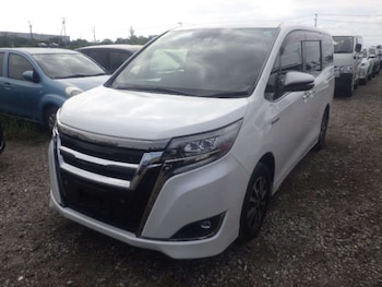 Used Toyota Voxy 2019 for sale - 77110165: Photo