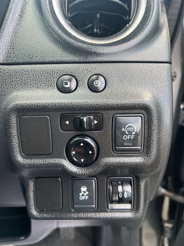 Used Nissan Note 2015 for sale - 76278171: Photo 38