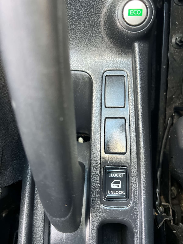 Used Nissan Note 2015 for sale - 76278171: Photo 42
