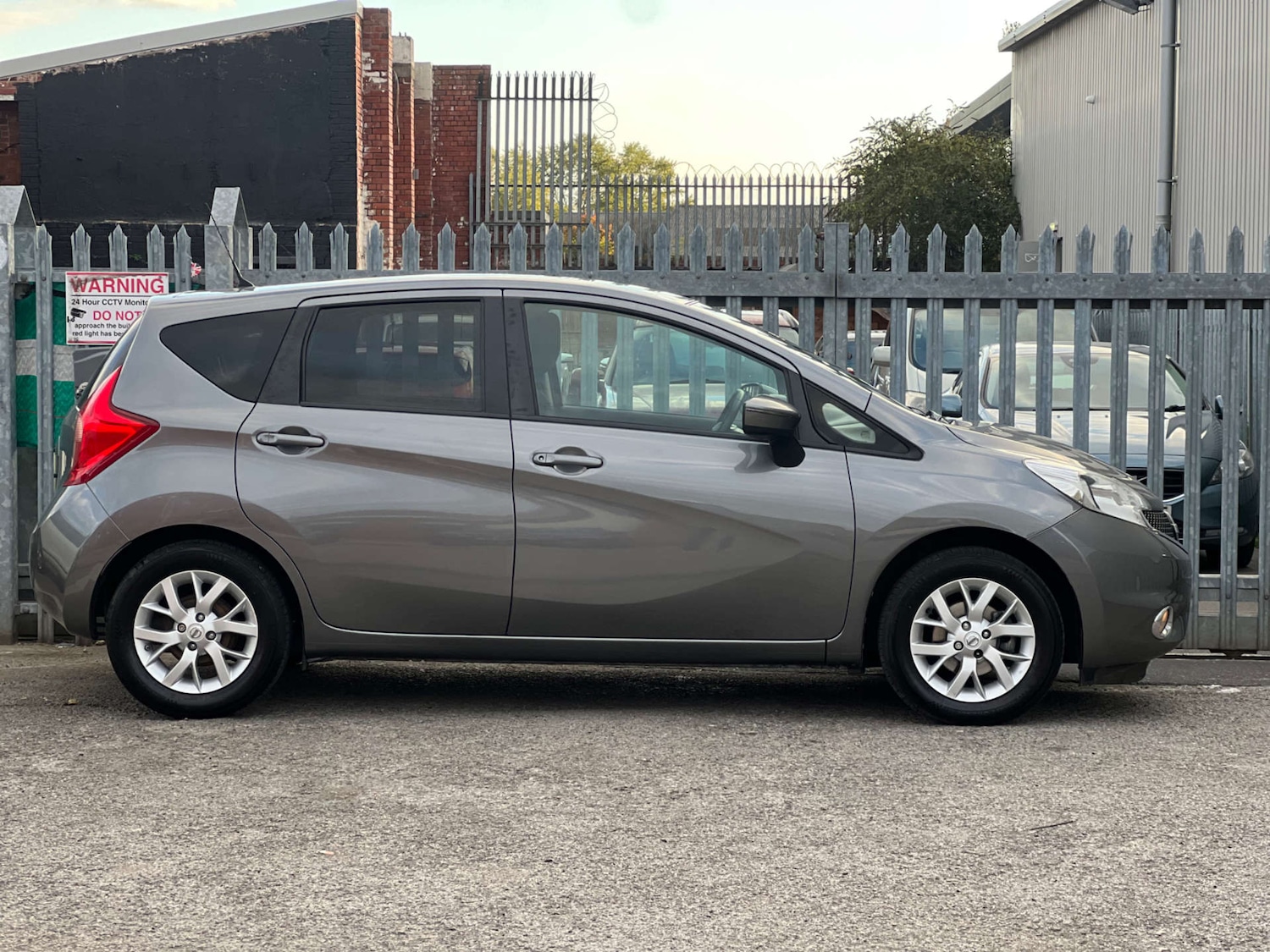 Used Nissan Note 2015 for sale - 76278171: Photo 9