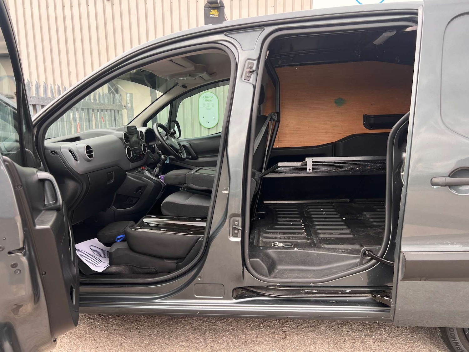 Used Citroen Berlingo 2017 for sale - 77845663: Photo 40