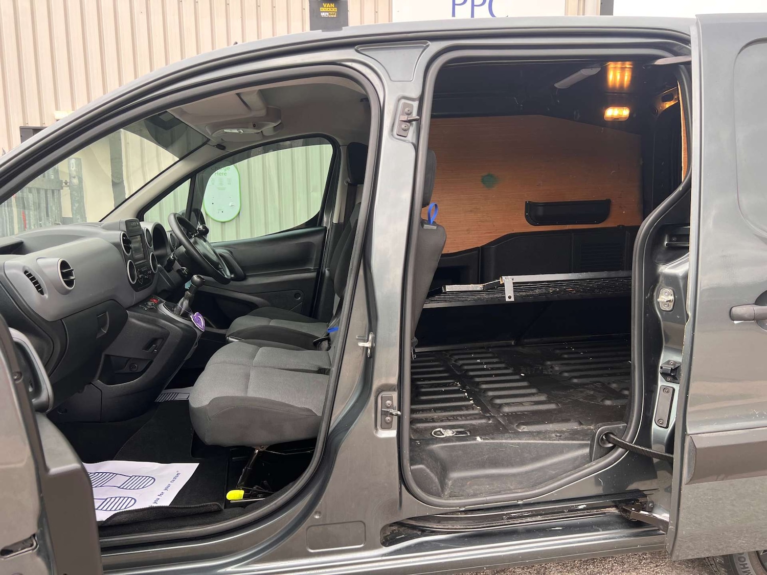 Used Citroen Berlingo 2017 for sale - 77845663: Photo 41