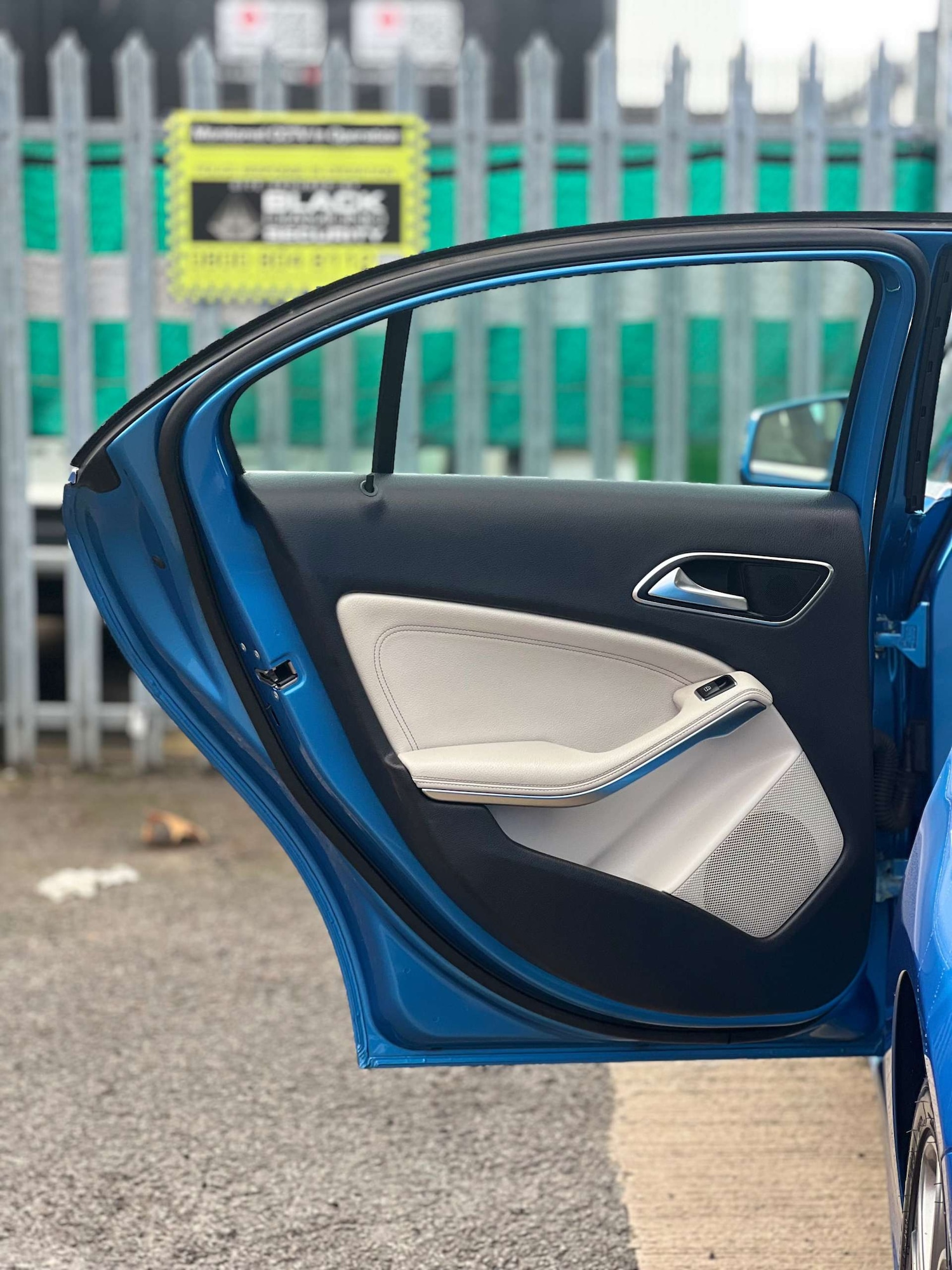 Used Mercedes-Benz A-Class 2013 for sale - 76565655: Photo 41