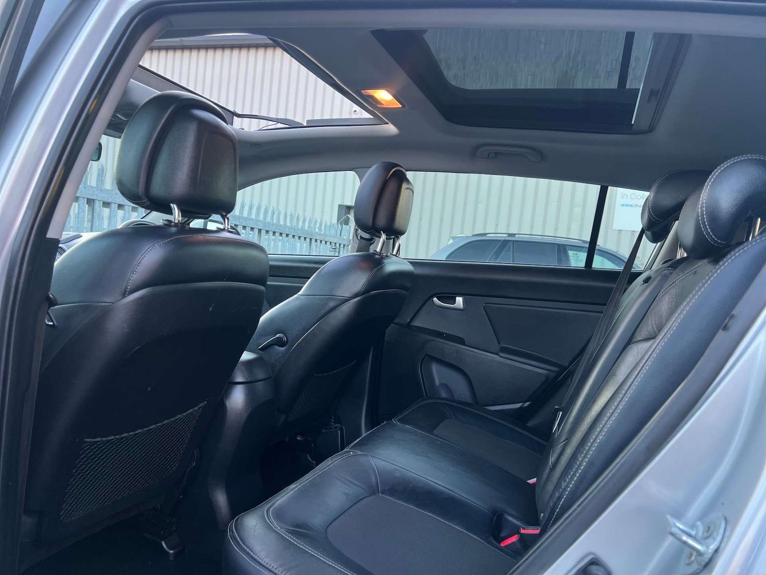 Used Kia Sportage 2011 for sale - 76643740: Photo 26