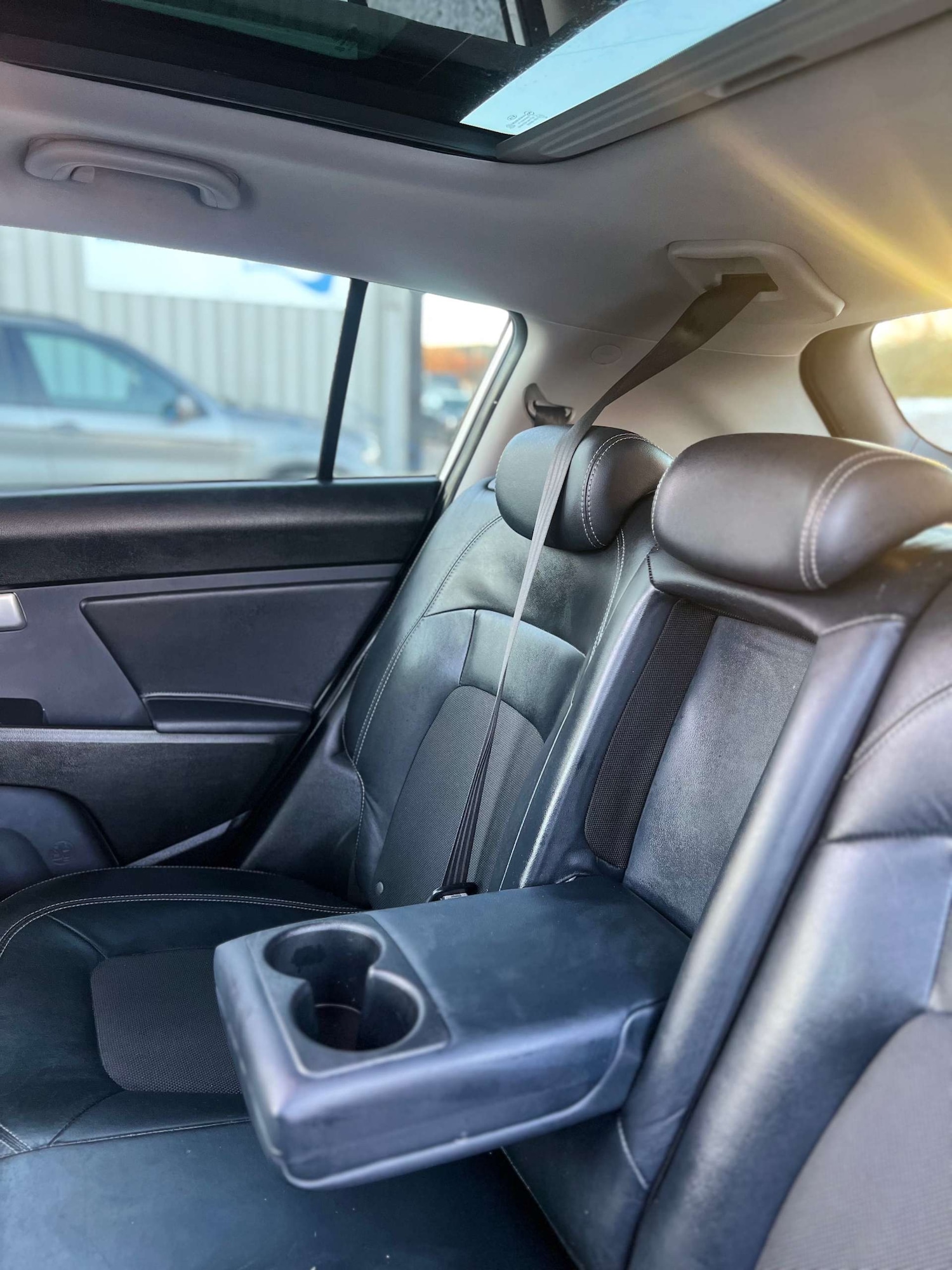 Used Kia Sportage 2011 for sale - 76643740: Photo 3