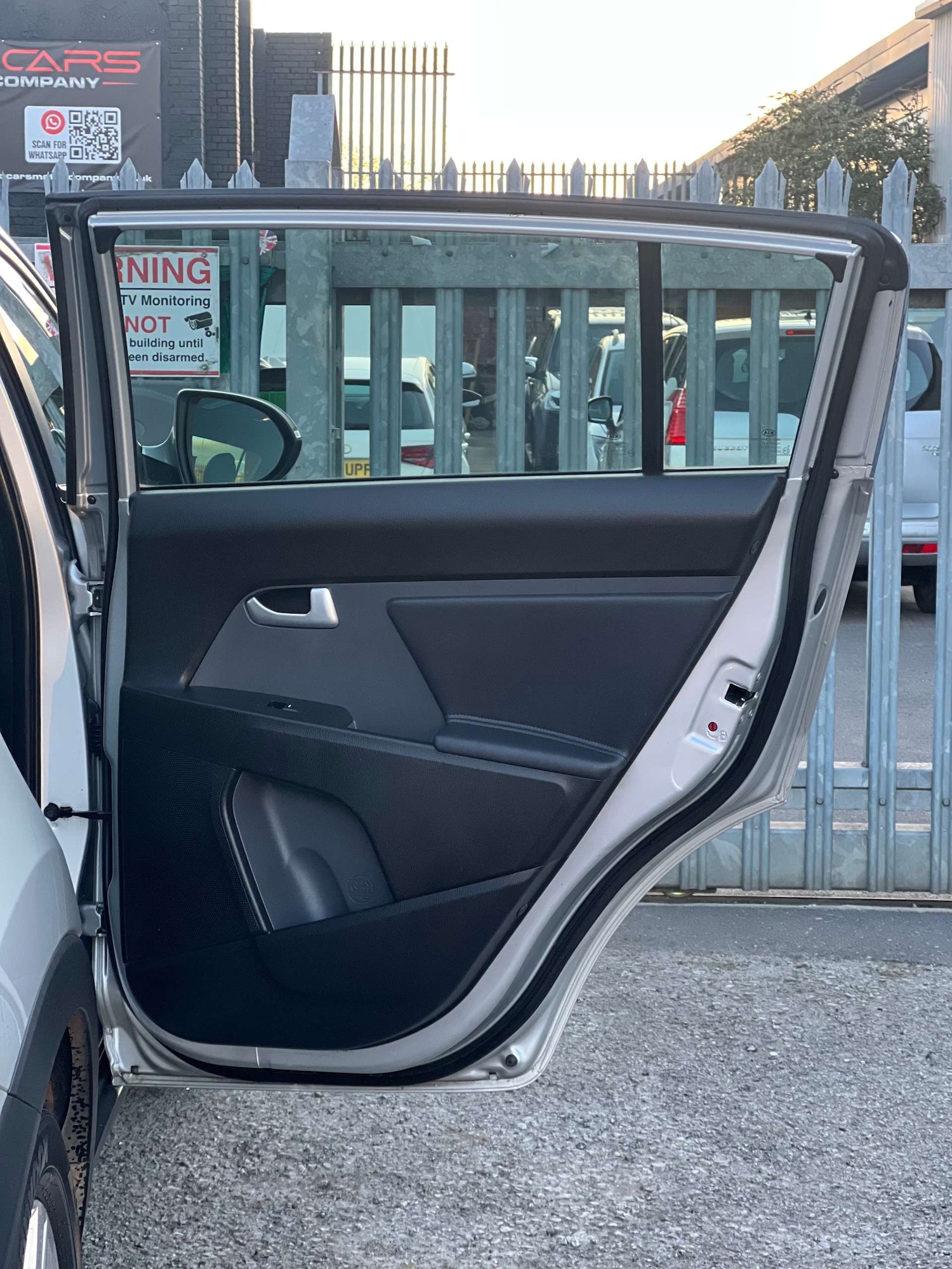 Used Kia Sportage 2011 for sale - 76643740: Photo 40