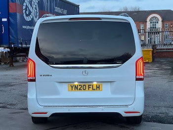 Used Mercedes-Benz V-Class undefined for sale - 77271561: Photo