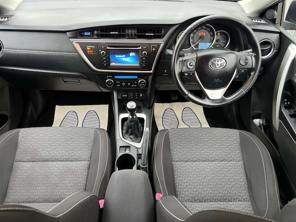 Used Toyota Auris 2014 for sale - 76296848: Photo 14