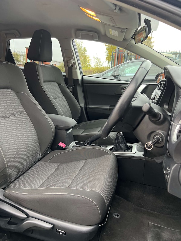 Used Toyota Auris 2014 for sale - 76296848: Photo 17