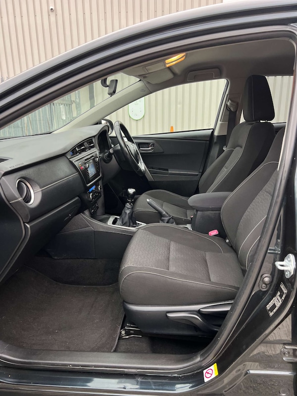Used Toyota Auris 2014 for sale - 76296848: Photo 23