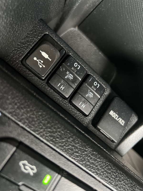 Used Toyota Auris 2014 for sale - 76296848: Photo 33