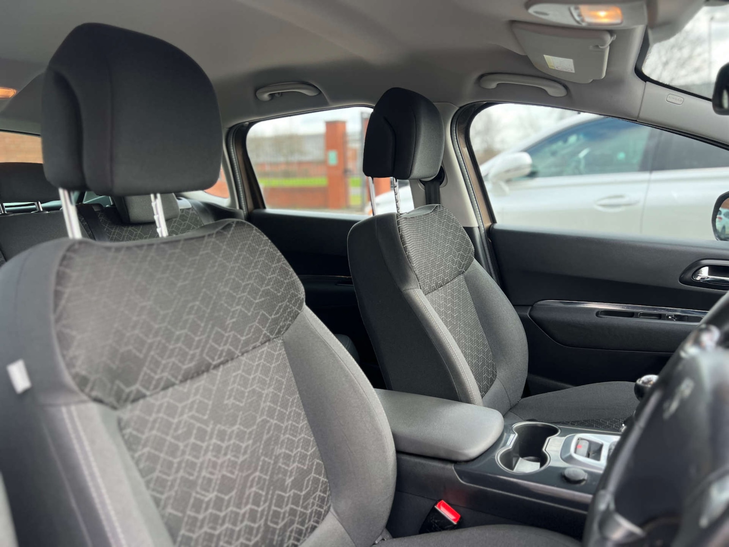 Used Peugeot 3008 2014 for sale - 77650490: Photo 15