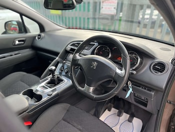 Used Peugeot 3008 2014 for sale - 77650490: Photo