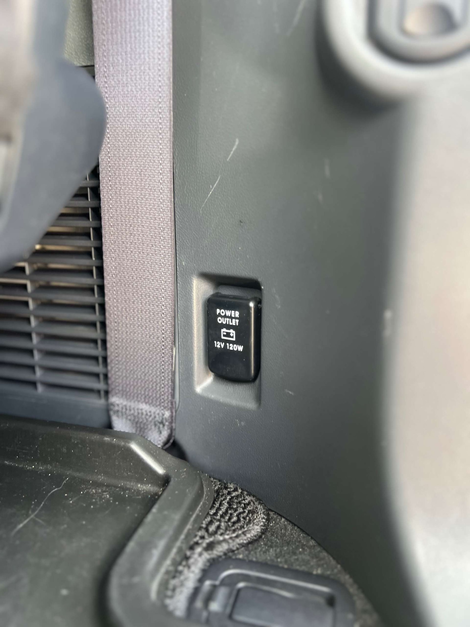 Used Mitsubishi Delica 2010 for sale - 76278101: Photo 47