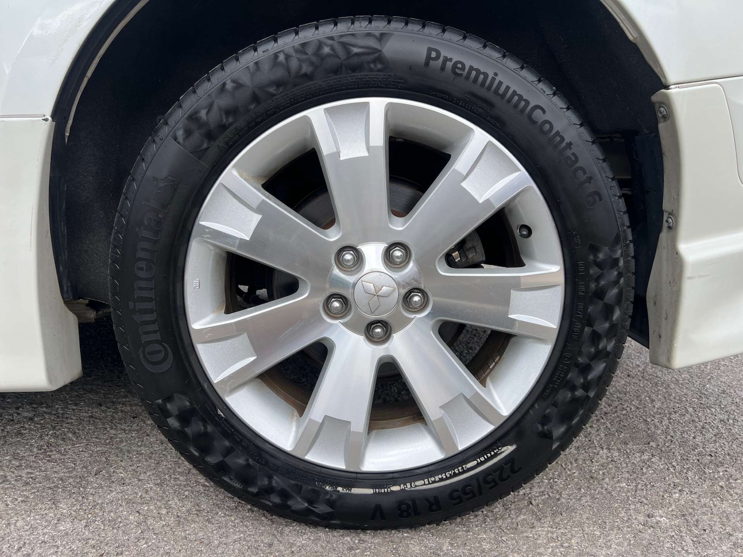 Used Mitsubishi Delica 2010 for sale - 76278101: Photo 86