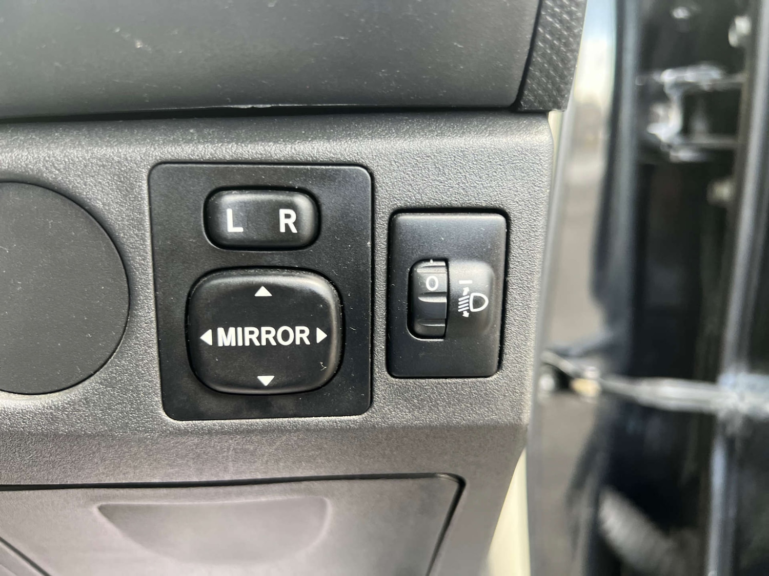 Used Toyota Yaris 2010 for sale - 77003517: Photo 31