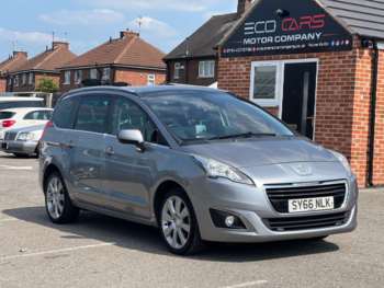 Used Peugeot 5008 2016 for sale - 74930103: Photo