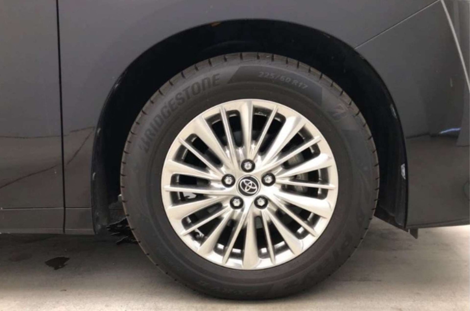 Used Toyota Vellfire 2015 for sale - 77003513: Photo 14