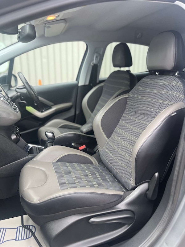 Used Peugeot 208 2016 for sale - 76252733: Photo 17