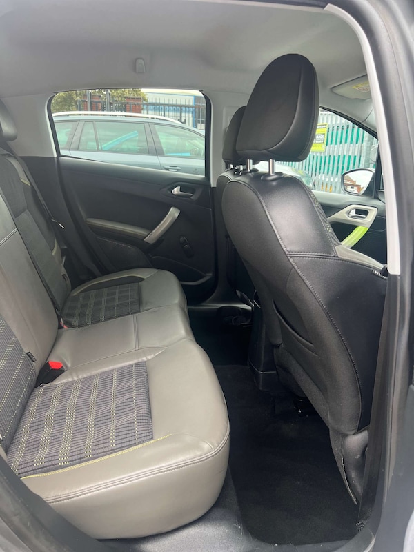 Used Peugeot 208 2016 for sale - 76252733: Photo 19