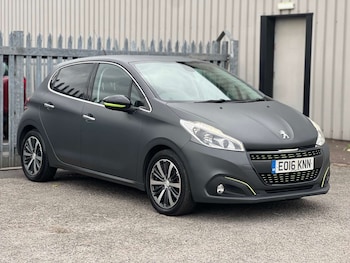 Peugeot - 208